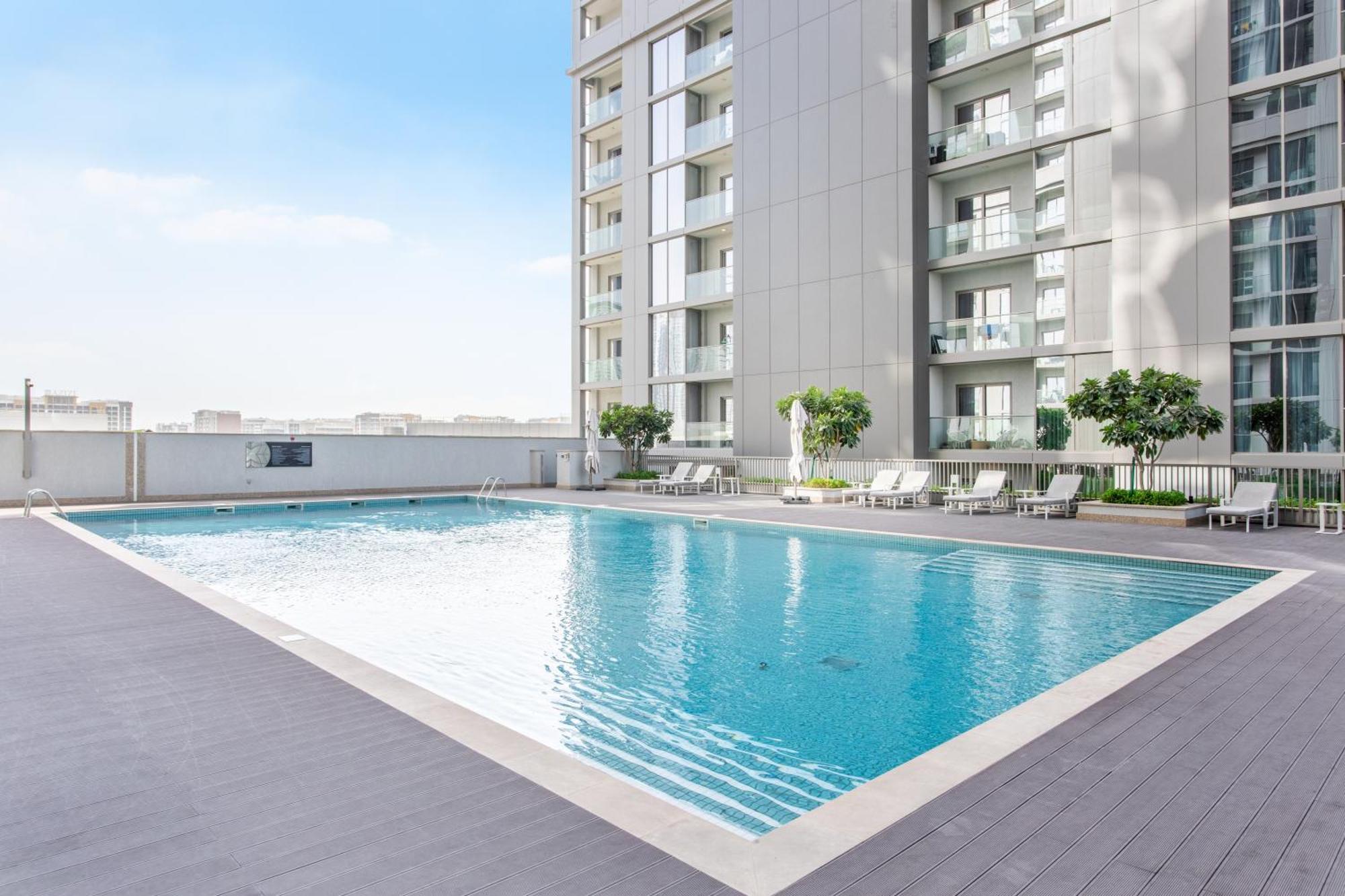 Stay By Latinem Luxury 1Br Plus Study Holiday Home Cv A2712 Near Downtown Dubai Eksteriør billede