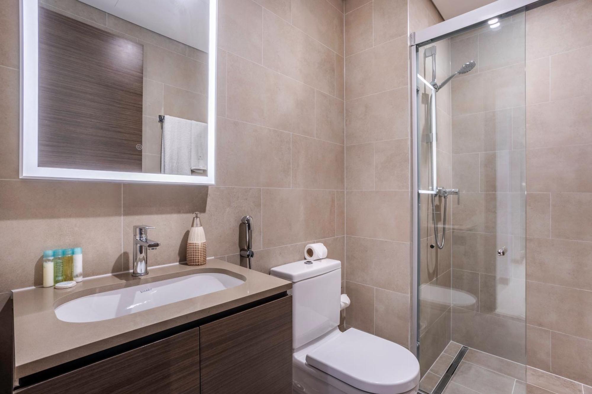 Stay By Latinem Luxury 1Br Plus Study Holiday Home Cv A2712 Near Downtown Dubai Eksteriør billede